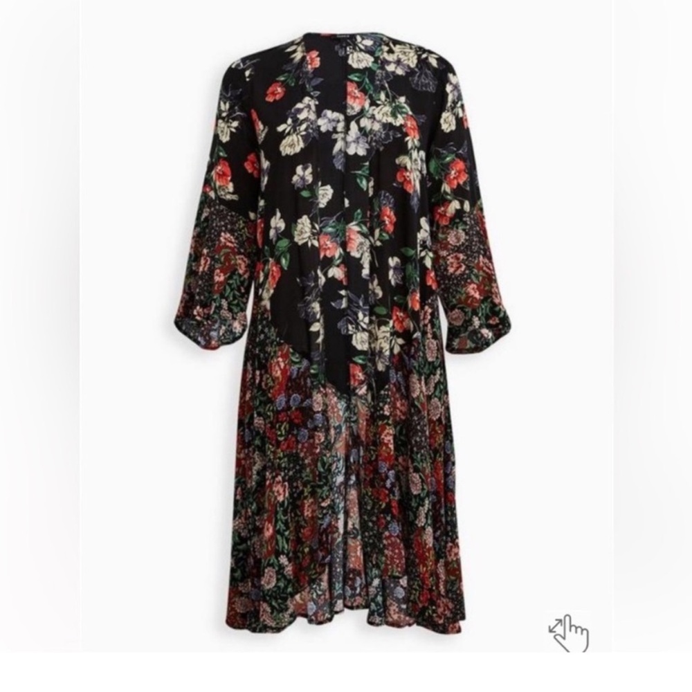 Torrid Black Floral Long Sleeve Kimono